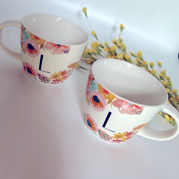 NEW Opalhouse Pair of “L” Monogram 16oz Floral Stoneware Mugs - Picture 3 of 5